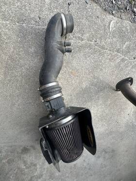 Air451-204 Airaid 99-04 Mustang Gt Mxp Intake System With Tube Dry / Red Media