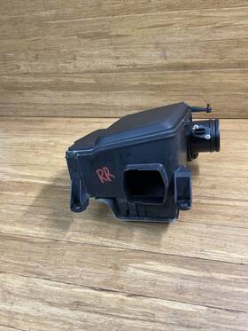 420133844e Audi Oem 2014 - 2023 R8 5.2l Rear Right Air Cleaner Filter Box Flow Sensor
