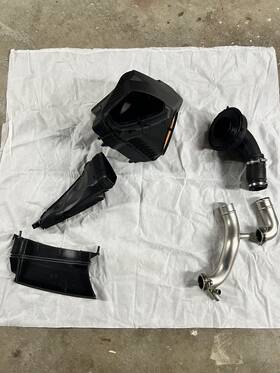 4g0-133-136-s Audi 4g0 133 843 Oem 2013-2015 S6 S7 C7 4.0l Engine Air Intake Filter Cleaner Box And Inlets