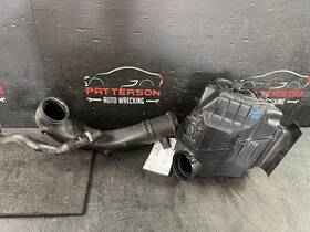 77133837aj Audi 03-05 A8 Air Intake Cleaner Filter Box With Tubes 4.2