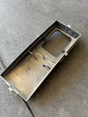 641b Audi 8d0 819 00-02 S4 A4 B5 Cabin Dust Pollen Filter Housing Plastic Interior Oem Plate