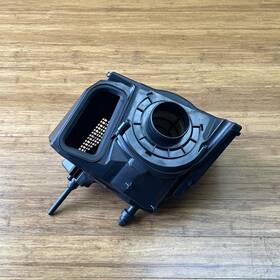 Audi 8w0133837r 2018-2025 Rs5 F5 2.9l Engine Air Intake Cleaner Housing Filter Box Oem