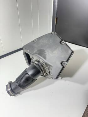 8w0133843a Audi 2018 2023 S4 S5 B9 Oem Intake Air Box Turbo Inlet