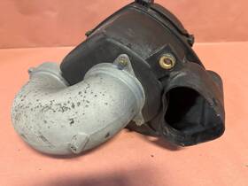Ue74158 Bentley Brooklands 1994 6.8l V8 Engine Air Cleaner Assembly Oem