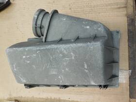 1040901201 Bmw 1996 - 1997 Mercedes W210 E320 3.2l Air Cleaner Filter Box Top