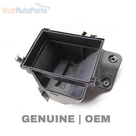 13717501976 Bmw 2001-2005 330xi E46 3.0l - Engine Air Filter Housing / Box Lower 7501976