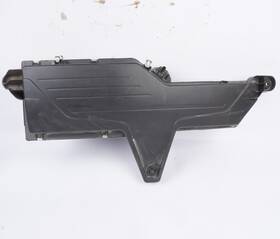 13717604305-05 Bmw 12-16 F30 328i 430i 228i Rwd Xdrive 2.0 Intake Filter Cleaner Box 7604305-05