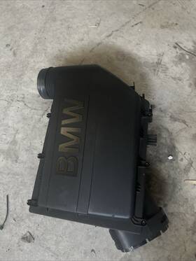 13717604404-01 Bmw 2011-16 F10 F12 F01 535i 740i 640i N55 Engine Air Intake Filter Box