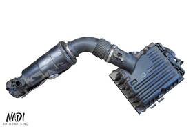 13717640728 Bmw 2014 - 2020 I12 I15 I8 B38 1.5l Engine Air Intake Filter Housing Oem 7640728