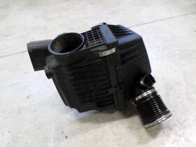 13717839023 Bmw 2006-2010 E60 M5 And E63 E64 M6 Right Pass. Air Intake Filter Housing Box Oem