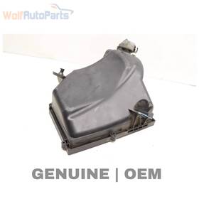 13717847491 Bmw 2015-2020 M4 3.0l - Right Engine Air Filter Housing / Box Lower 7847491