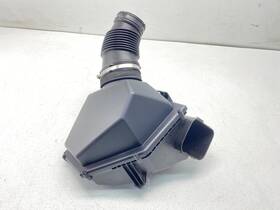 13717852379 Bmw 12-24 F90 F92 M5 M8 Right Side Air Intake Muffler Filter Box Housing Oem