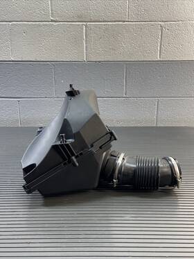 13717856921 Bmw 2016 - 2023 M5 F90 F91 Right Air Filter Housing Assembly 45k Miles Oem