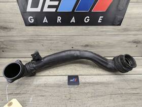 13718651066 Bmw 20-24 Oem G12 G20 G22 G23 G30 X3 X4 X5 X6 840 Z4 Air Engine Intake Pipe Hose