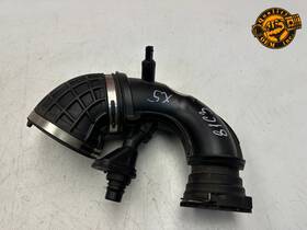 13718689759 Bmw 2020-23 X5 X6 X7 4.4 M50i Engine Left Air Intake Hose Duct Tube Pipe Oem 34k 13718689759 Bmw 2020-23 X5 X6 X7 4.4 M50i Engine Left Air Intake Hose Duct Tube Pipe Oem 34k