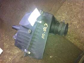 319-54016 Bmw 91 92 93 94 95 525i Air Cleaner 2.5 Liter