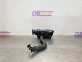 319.bm1o23 Bmw 23 2023 530i 2.0l Turbo Engine Air Cleaner Filter Resonator