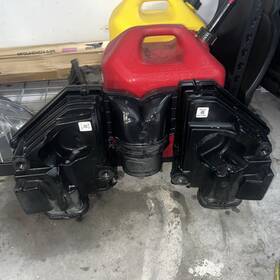 319.bm1s07 Bmw 2009 X5 Air Intake Cleaner Box Flow Mass