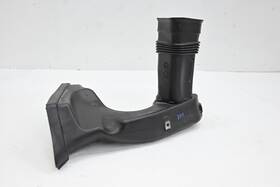 51117899788 Bmw 06-10 E64 M5 M6 Right Side Lower Air Intake Inlet Duct Pipe Hose Oem