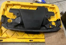 51711977986 Bmw 51718119809 1993-1999 325i E36 Front Upper Radiator Intake Air Duct Cover