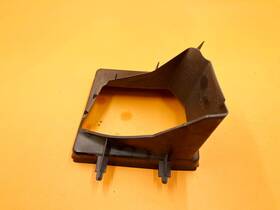 51748059696 Bmw 20-24 840 850 F92 G16 Front Right Side Radiator Air Duct Bracket Cover Oem