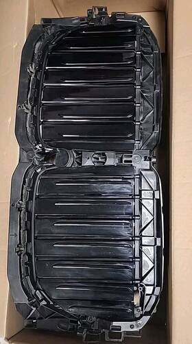 51749853855 Bmw Genuine Oem 2023 X7 M60i Air Duct Upper With Flap Control Read