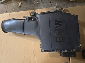 70375750 Bmw 2011 - 2013 335xi E90 Air Cleaner Box Oem With Mass Flow Sensor
