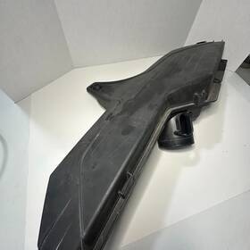 70516703 Bmw 2013-2016 320i F30 Engine Air Intake Cleaner Filter Box Housing Oem