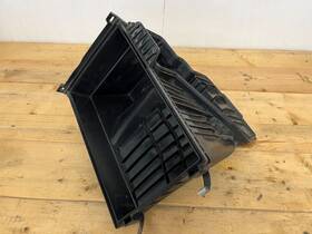 7501198 Bmw 02-05 745li 745i E66 E65 Intake Air Cleaner Box Silencer Bottom Piece