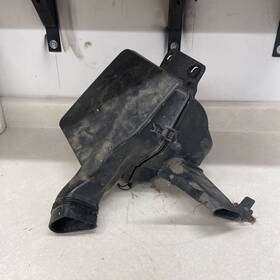 7519980 Bmw 03-06 E46 325ci 325i Air Cleaner Intake Box Oem