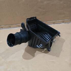 7521032 Bmw 2006-2007 530xi 525i Air Cleaner Filter Box Lower Housing Cover Oem
