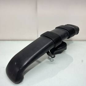 7548901 Bmw 2007 - 2013 X5 E70 4.8 Liter Air Intake Cleaner Hose Duct Front Oem