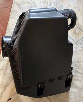 Bmw E60 530xi 04 05 06 07 Air Cleaner Box Oem Bmw E60 530xi 04 05 06 07 Air Cleaner Box Oem