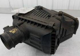 10353742 Buick 2006-2009 Lacrosse Oem Air Cleaner Intake Filter Box Assembly