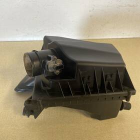 13345187 Buick 12-16 Verano Air Intake Filter Cleaner Box Housing 2.4l Fwd