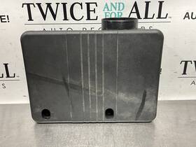 25097617 Buick 1988-1991 Reatta 3800 V6 Oem Upper Air Cleaner Box Cover 25097617 Buick 1988-1991 Reatta 3800 V6 Oem Upper Air Cleaner Box Cover