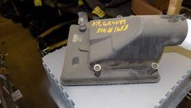 319-06162 Buick Air Cleaner Fits 88-93 Riviera 17018