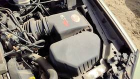 12482801 Cadillac 00-03 Deville Dts Complete Air Intake Filter Box Housing With Tube 4.6l 12482801 Cadillac 00-03 Deville Dts Complete Air Intake Filter Box Housing With Tube 4.6l