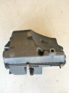 15812425 Cadillac 2006-2011 Dts 4.6l V8 Air Cleaner Box Assembly Oem