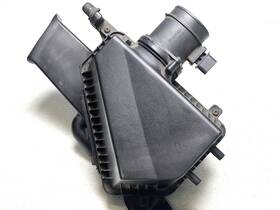 20821356 Cadillac Gm 2010 2011 Cts 3.6l V6 Engine Air Intake Cleaner Filter Box Oem