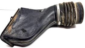 25131 Cat 2007 Ford F650 7.2 Caterpillar C7 Air Intake Duct Donaldson