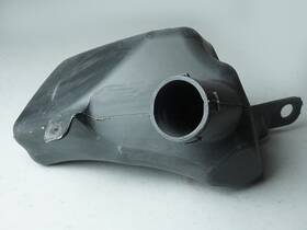 11.17.22.76 Chevrolet 2009 - 2011 Traverse Buick Enclave Air Intake Housing Cleaner Duct Oem