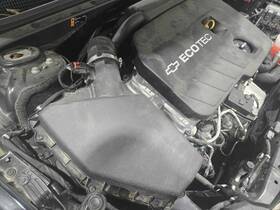 23430318 Chevrolet 2016 - 2020 Chevy Malibu 1.8l Air Cleaner Assembly Complete Oem
