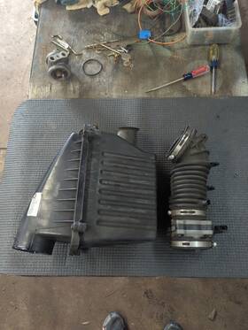 25173860 Chevrolet Chevy 4.3 Air Box Cleaner System Complete 96-05 S10 Blazer Gmc Jimmy Sonoma Oem