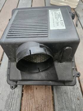 81203265 Chevrolet 07-13 Chevy Silverado Suburban Gmc Yukon Air Cleaner Intake Filtrer Box