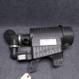 84373973 Chevrolet 2018-20 Express 2500 3500 Van 6.0 Air Intake Filter Box Housing With Maf Oem 77680