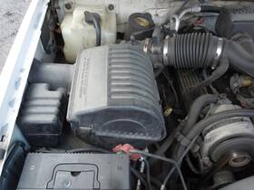 Acl-6208 Chevrolet 1996-2000 Tahoe 5.7 Air Cleaner Filter Housing Box Oem
