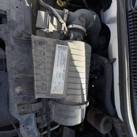 P548487 Chevrolet 2003 2006 Chevy Van Express Airbox Intake Air Filter Box Savana 1500 2500 Q127