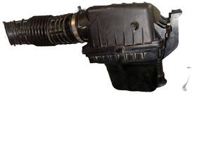 384048 Chrysler 2005-2010 300 Air Cleaner Intake Box Assembly 2.7l 3.5l Oem