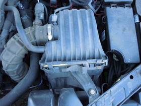 Acl-739 Chrysler 2011-2014 200 2.4l Air Cleaner Housing Box Oem